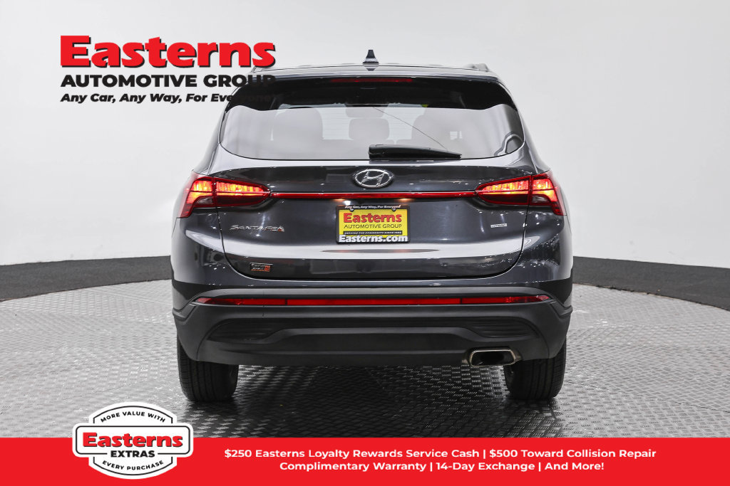 Used 2023 Hyundai Santa Fe SE AWD/4WD image 7