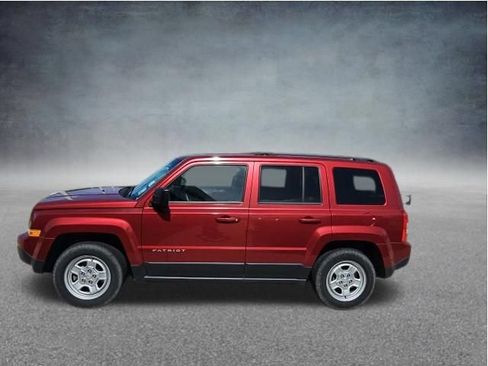 Used 2015 Jeep Patriot Sport w/ Power Value Group FWD image 5