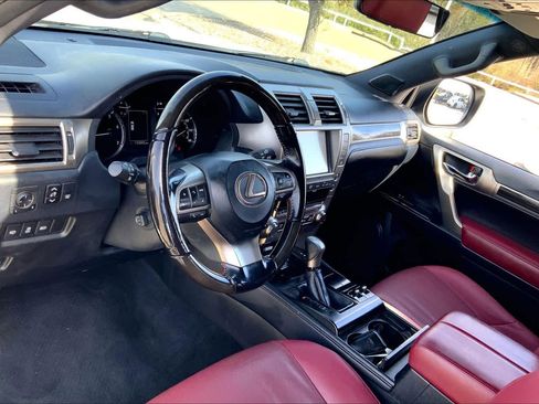 Used 2020 Lexus GX 460 Premium w/ Premium Package image 18