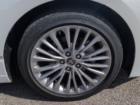 Used 2019 Toyota Avalon Limited w/ All Weather Liner Package image 22