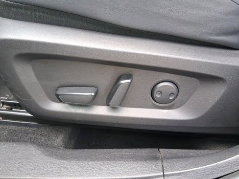 Used 2024 Mitsubishi Outlander image 13