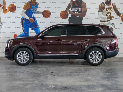 Used 2021 Kia Telluride LX FWD image 16