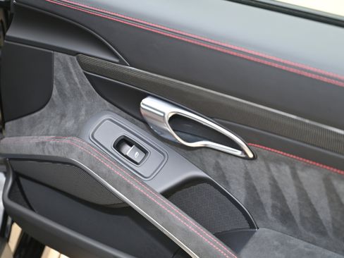 Used 2018 Porsche 718 Cayman GTS image 43