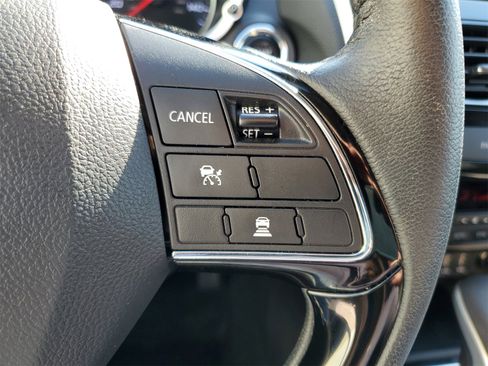 New 2024 Mitsubishi Eclipse Cross SE image 13