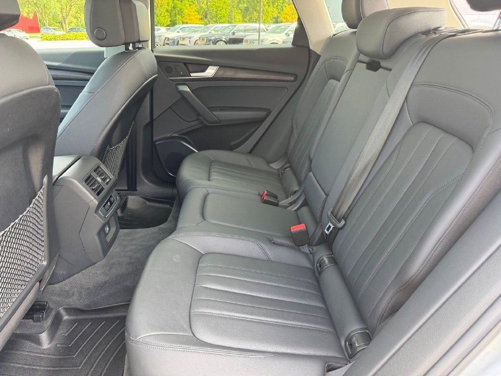 Used 2020 Audi Q5 2.0T Premium w/ Convenience Package AWD/4WD image 9