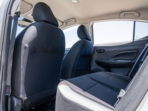 Used 2025 Nissan Versa S w/ Trunk Package FWD image 17