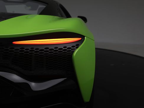 Used 2023 McLaren Artura image 38