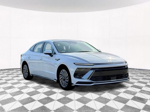 New 2026 Hyundai Sonata SEL FWD image 17