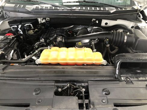 Used 2018 Ford F150 XLT image 11