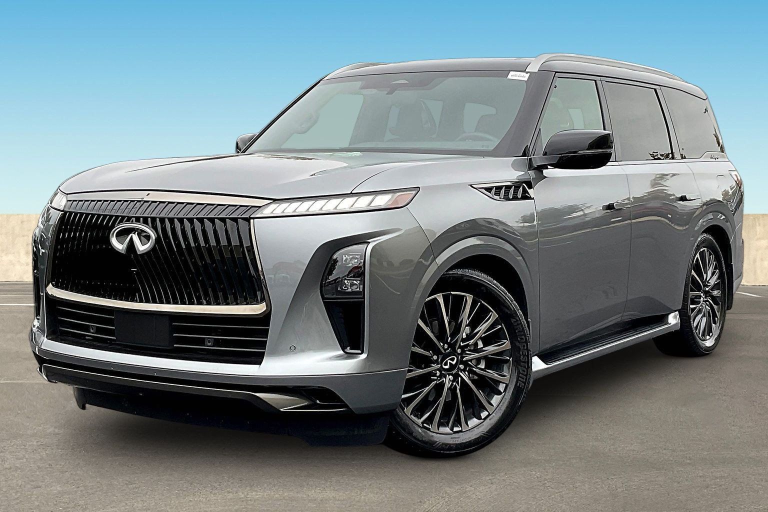 Certified 2026 INFINITI QX80 Autograph w/ Premium Cargo Package AWD/4WD image 3