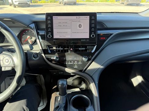 Used 2024 Toyota Camry XSE FWD image 9