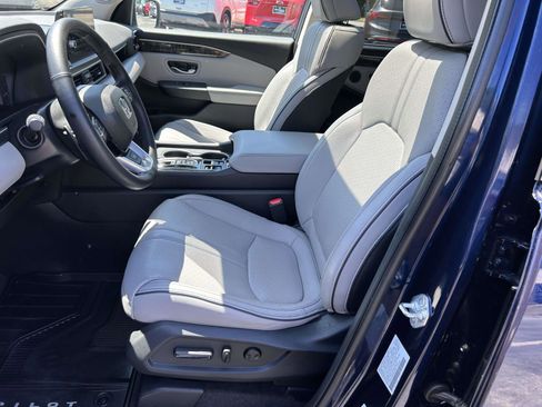 Certified 2023 Honda Pilot Elite image 13