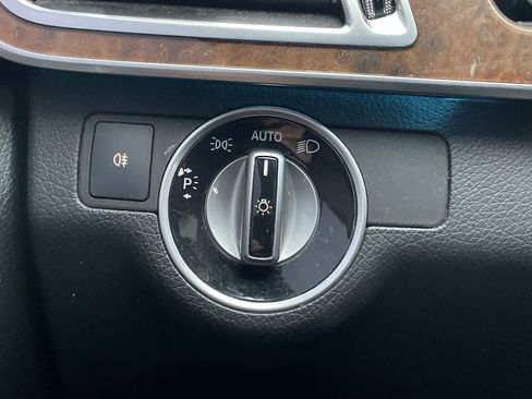 Used 2014 Mercedes-Benz E 350 E 350 Sport image 28