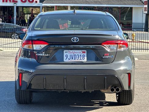 Used 2024 Toyota Corolla SE image 4