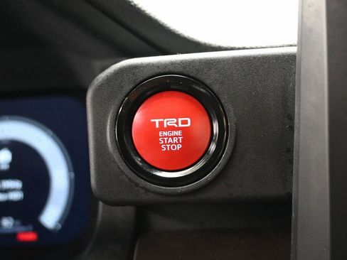 Used 2024 Toyota Tacoma TRD Sport image 19
