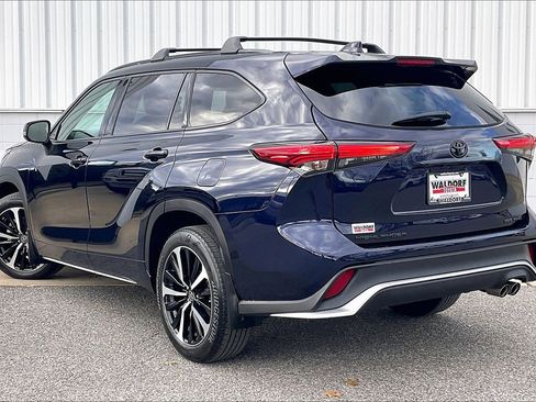 Used 2022 Toyota Highlander XSE image 15