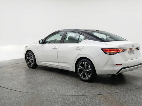 Used 2025 Nissan Sentra SV FWD image 6