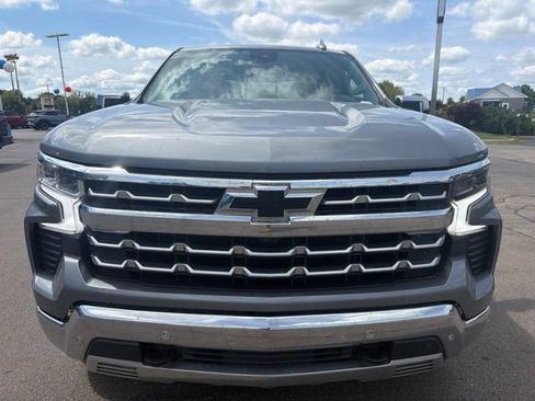 Used 2023 Chevrolet Silverado 1500 LTZ w/ Technology Package AWD/4WD image 2