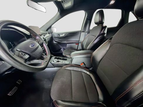 Used 2024 Ford Escape ST-Line FWD image 13