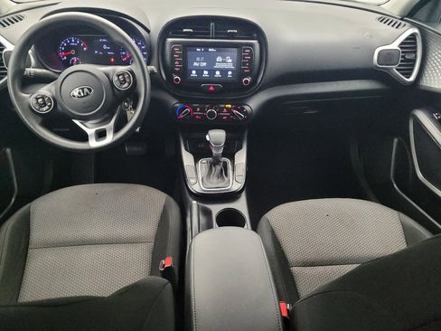 Used 2020 Kia Soul LX FWD image 22