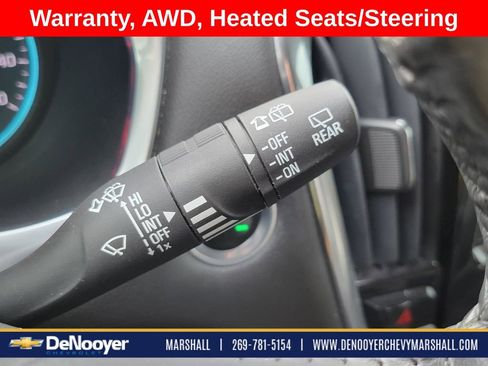 Used 2020 Chevrolet Traverse LT w/ Driver Confidence II Package image 16