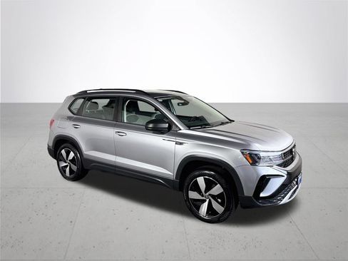 Certified 2024 Volkswagen Taos S AWD/4WD image 6