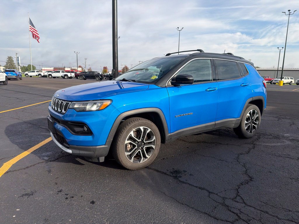 Used 2023 Jeep Compass Limited AWD/4WD image 5
