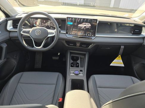 New 2026 Volkswagen Tiguan SE AWD/4WD image 23