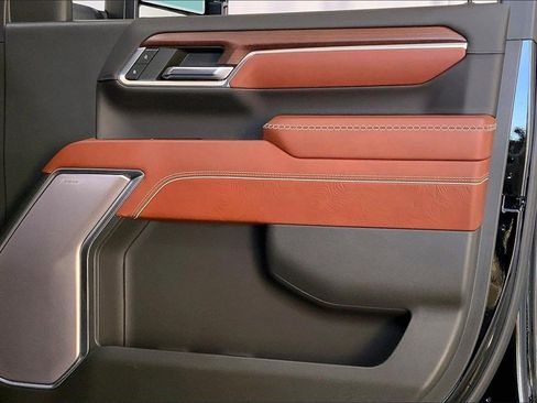 Used 2024 GMC Sierra 3500 Denali Ultimate image 26