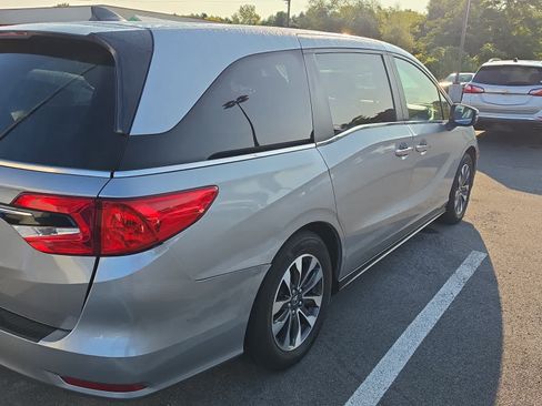 Used 2024 Honda Odyssey EX-L image 4