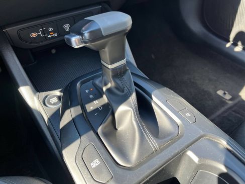 Used 2025 Kia K4 FWD image 42