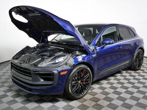 Certified 2022 Porsche Macan GTS AWD/4WD image 31