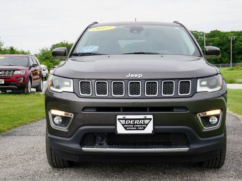 Used 2017 Jeep Compass Limited AWD/4WD image 3