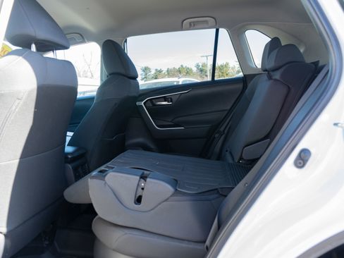 Used 2025 Toyota RAV4 XLE w/ Weather Package image 24