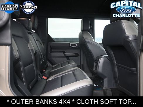 Used 2025 Ford Bronco Outer Banks AWD/4WD image 12