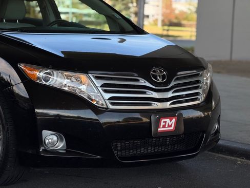 Used 2011 Toyota Venza AWD image 9