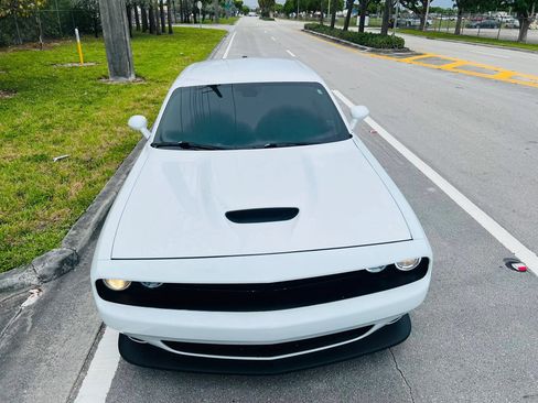 Used 2021 Dodge Challenger R/T RWD image 9