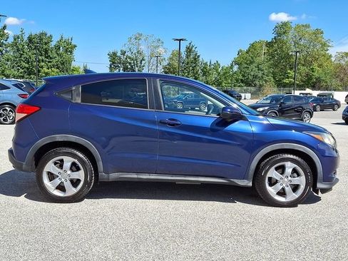 Used 2016 Honda HR-V EX image 10