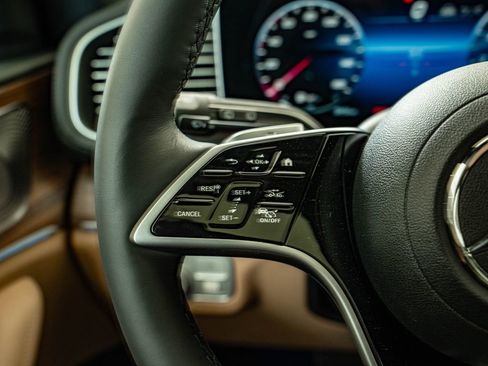 New 2026 Mercedes-Benz GLS 450 4MATIC image 19