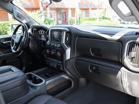 Used 2019 Chevrolet Silverado 1500 RST image 36