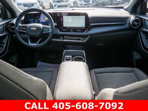 Used 2026 Chevrolet Equinox LT FWD image 46