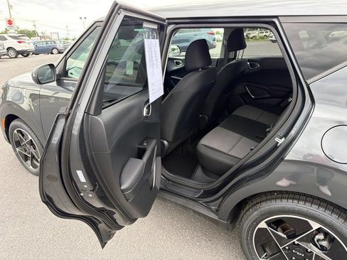 Used 2024 Kia Soul EX FWD image 15