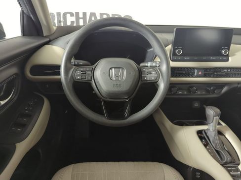 Certified 2024 Honda HR-V LX image 12