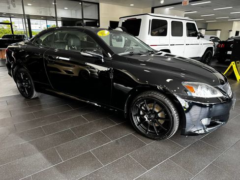 Used 2013 Lexus IS 250C w/ Luxury Pkg RWD image 42