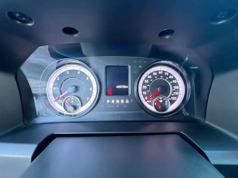 Used 2024 RAM 1500 Classic Warlock image 15