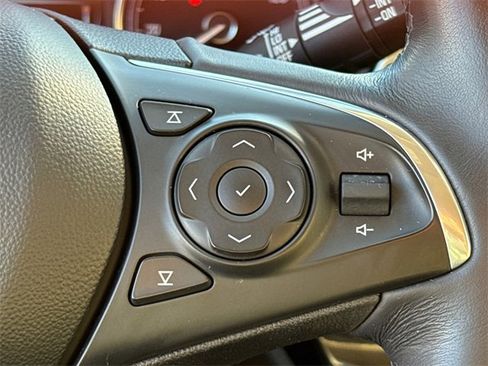 Used 2019 Buick Enclave Essence image 29