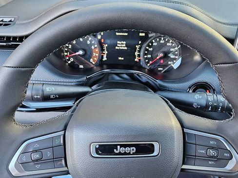 New 2026 Jeep Compass Latitude image 22