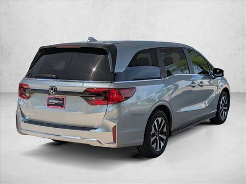 New 2026 Honda Odyssey EX-L image 2