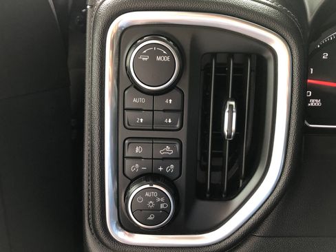 Used 2020 Chevrolet Silverado 2500 LTZ w/ LTZ Plus Package AWD/4WD image 35