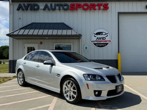 Used 2009 Pontiac G8 GXP image 2